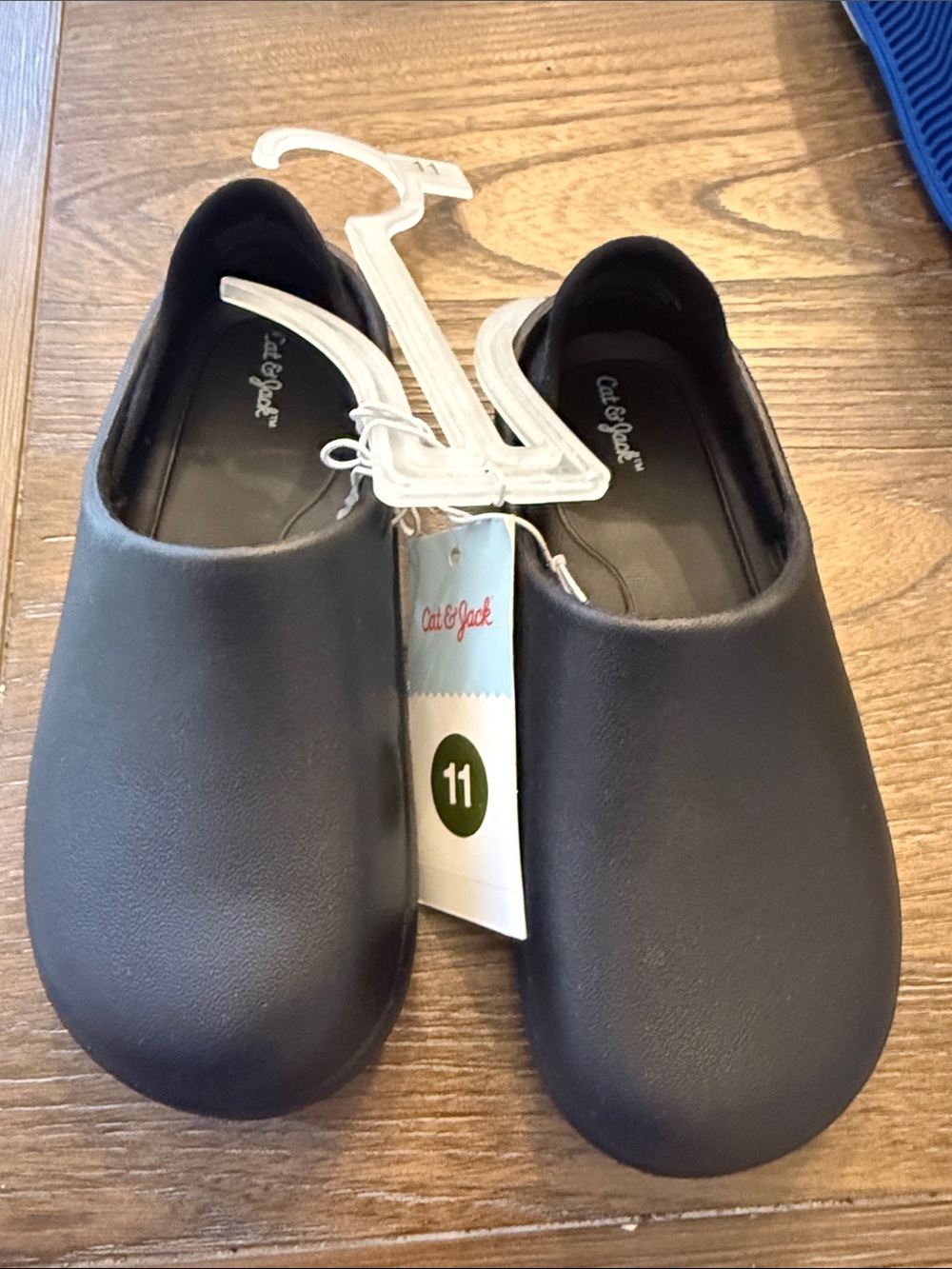 Cat & Jack Black Kids Slip-On Shoe NWT size 11T